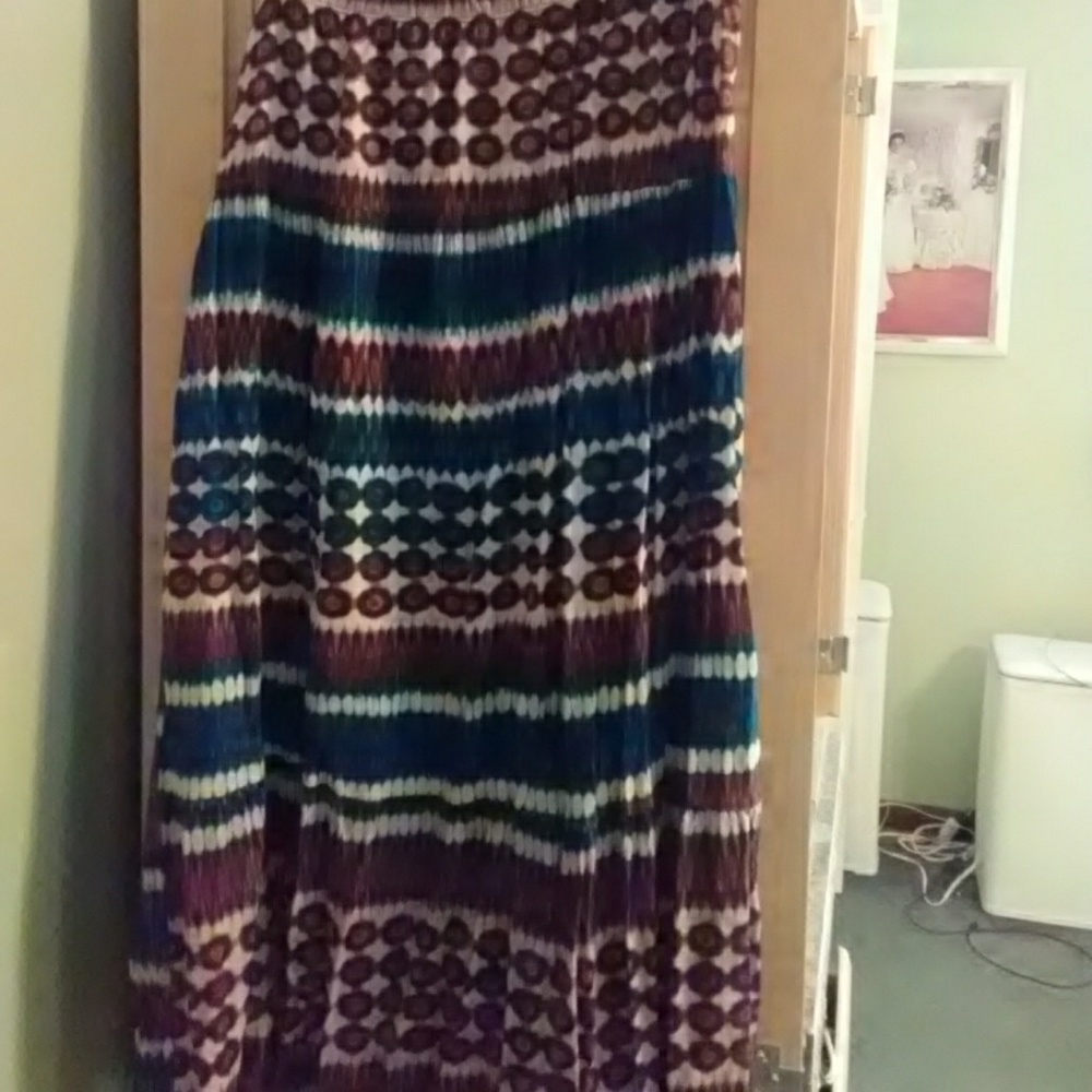 Pull on patterned ankle length skirt